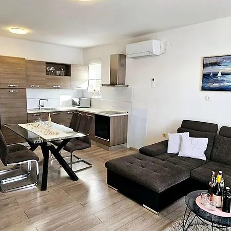 Ruscic Apartment